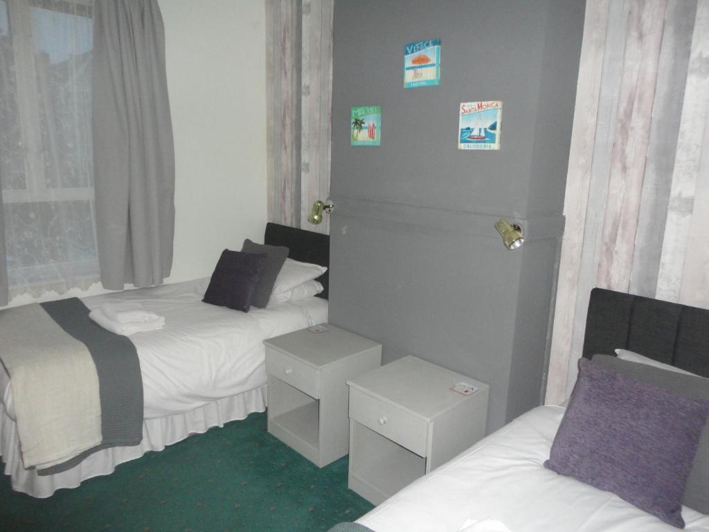 Waves In Bed and Breakfast Μπόρνμουθ Εξωτερικό φωτογραφία